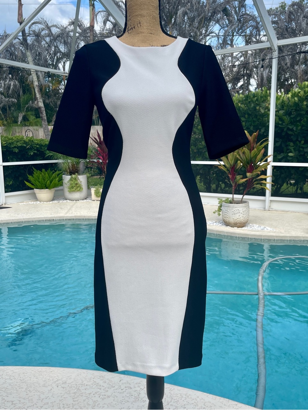 Bisou Bisou Black and White Midi Sheath Dress